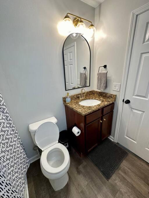 Cozy And Luxury Home Ρόλι Εξωτερικό φωτογραφία