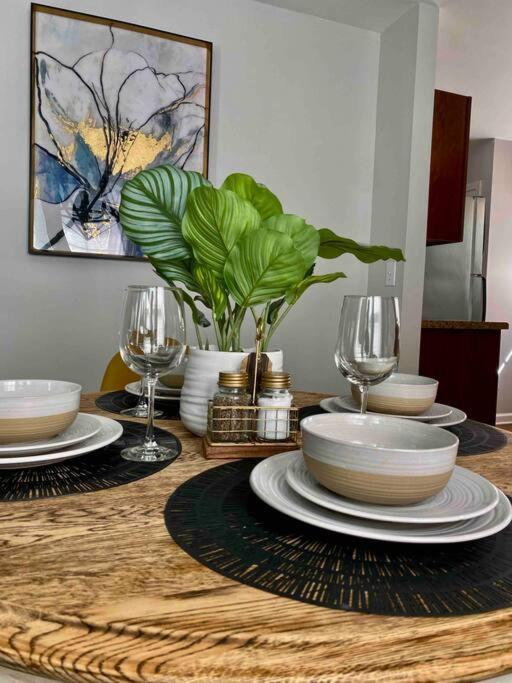 Cozy And Luxury Home Ρόλι Εξωτερικό φωτογραφία